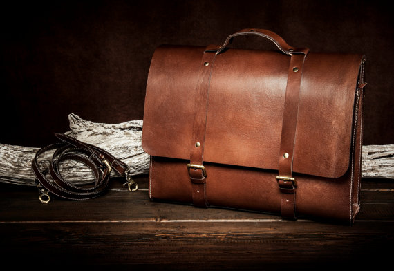 Leather Messenger Bags for the Everyday Look